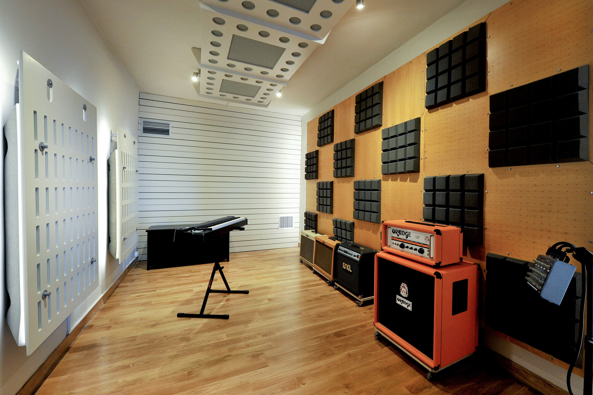 Isolation booth, overview