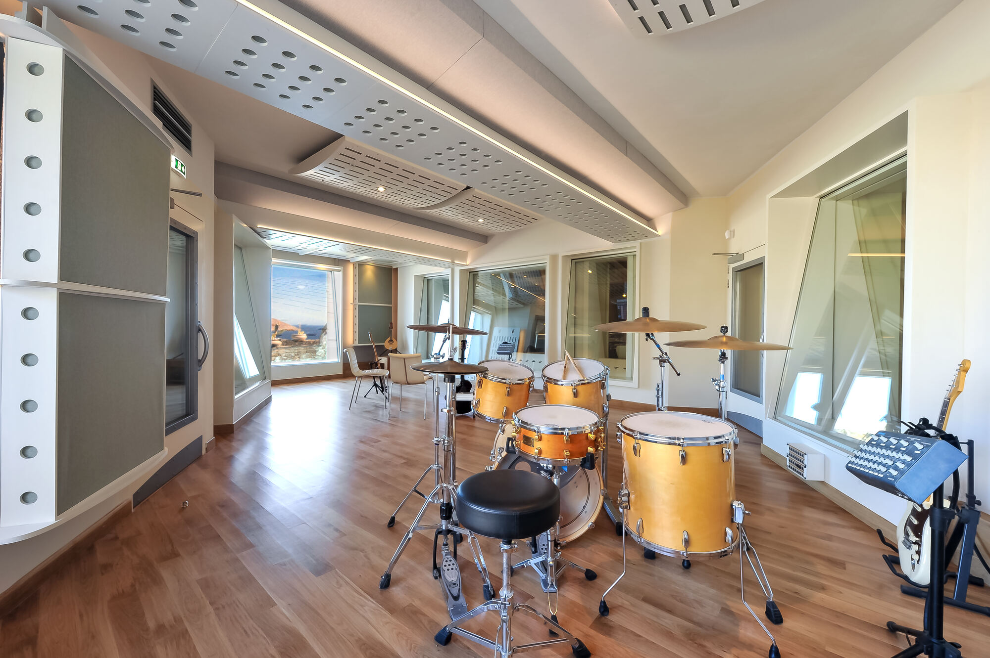 Live room, overview